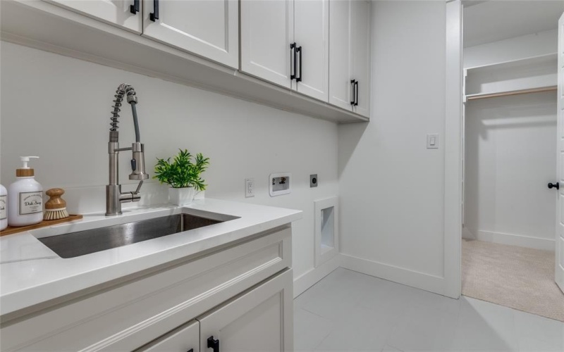 99 Kay Lane, Westworth Village, TX 76114, 5 Bedrooms Bedrooms, ,5 BathroomsBathrooms,Residential,For Sale,99 Kay Lane,0,21046358