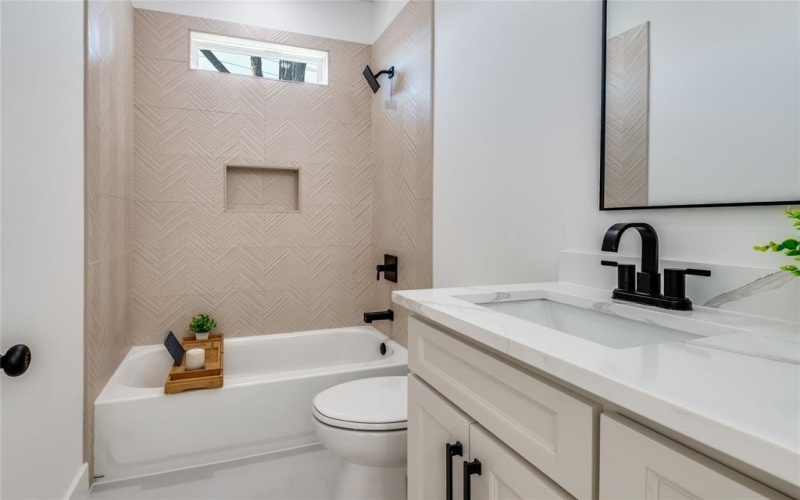 99 Kay Lane, Westworth Village, TX 76114, 5 Bedrooms Bedrooms, ,5 BathroomsBathrooms,Residential,For Sale,99 Kay Lane,0,21046358