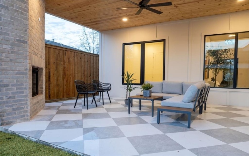 3761 Seguin Drive, Dallas, TX 75220, 5 Bedrooms Bedrooms, ,6 BathroomsBathrooms,Residential,For Sale,3761 Seguin Drive,0,21048322
