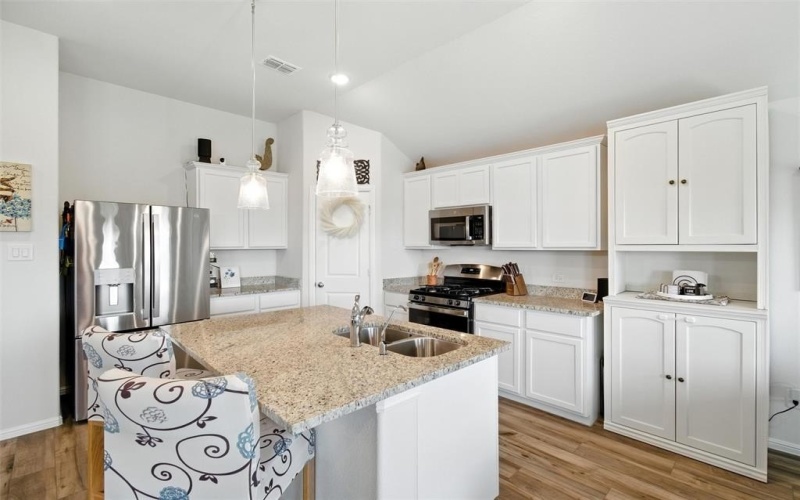 1936 Huisache Street, Royse City, TX 75189, 3 Bedrooms Bedrooms, ,2 BathroomsBathrooms,Residential,For Sale,1936 Huisache Street,0,21049391
