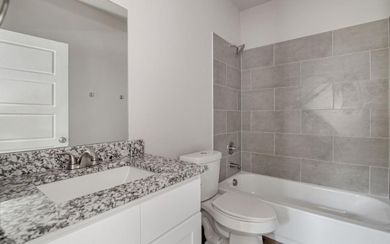 303 Eastland Street, Cleburne, TX 76031, 6 Bedrooms Bedrooms, ,5 BathroomsBathrooms,Residential Multi Family,For Sale,303 Eastland Street,0,21052239