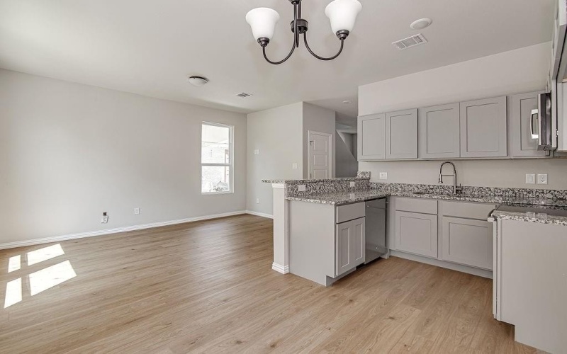 303 Eastland Street, Cleburne, TX 76031, 6 Bedrooms Bedrooms, ,5 BathroomsBathrooms,Residential Multi Family,For Sale,303 Eastland Street,0,21052239