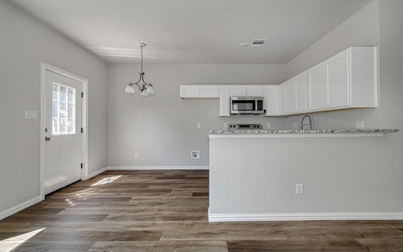 303 Eastland Street, Cleburne, TX 76031, 6 Bedrooms Bedrooms, ,5 BathroomsBathrooms,Residential Multi Family,For Sale,303 Eastland Street,0,21052239