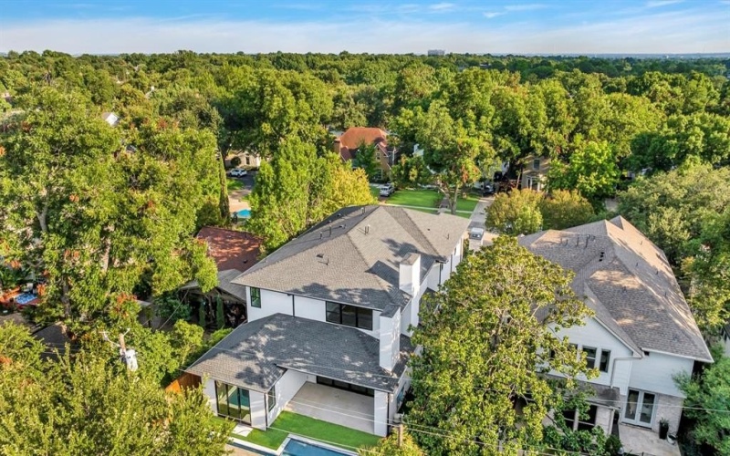 6231 McCommas Boulevard, Dallas, TX 75214, 5 Bedrooms Bedrooms, ,6 BathroomsBathrooms,Residential,For Sale,6231 McCommas Boulevard,0,21052250