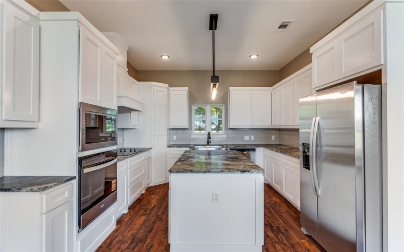 4609 County Road 206, Grandview, TX 76050, 4 Bedrooms Bedrooms, ,3 BathroomsBathrooms,Residential,For Sale,4609 County Road 206,0,21051525