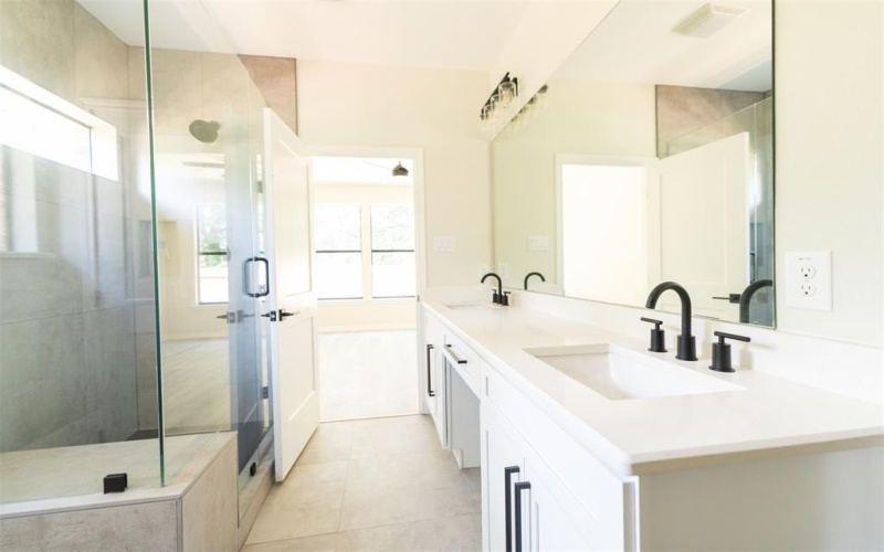 146 Bluebonnet Drive, Gun Barrel City, TX 75156, 3 Habitaciones Habitaciones , ,2 BañosBaños,Residential,En Venta,146 Bluebonnet Drive,0,21052115