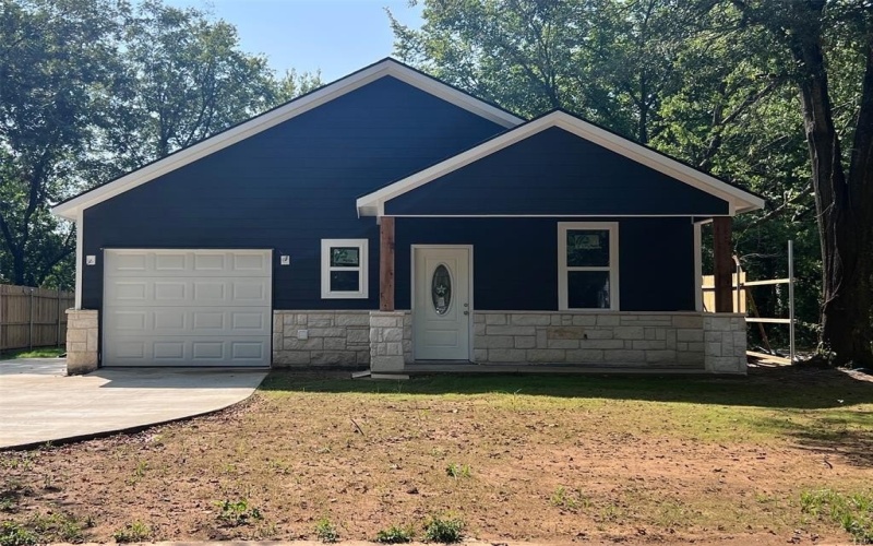 373 5th Street NW, Paris, TX 75460, 3 Habitaciones Habitaciones , ,2 BañosBaños,Residential,En Venta,373 5th Street NW,0,21051720