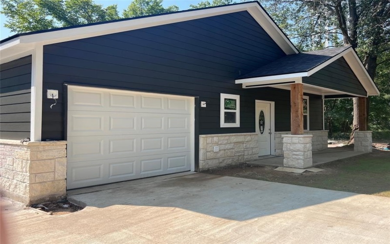 373 5th Street NW, Paris, TX 75460, 3 Habitaciones Habitaciones , ,2 BañosBaños,Residential,En Venta,373 5th Street NW,0,21051720