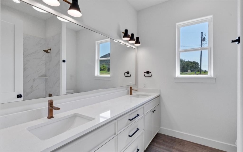 3710 DeCordova Ranch Road, Granbury, TX 76049, 4 Bedrooms Bedrooms, ,3 BathroomsBathrooms,Residential,For Sale,3710 DeCordova Ranch Road,0,21051956