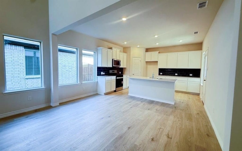 10421 Deposit Drive, Aubrey, TX 76227, 4 Bedrooms Bedrooms, ,2 BathroomsBathrooms,Residential,For Sale,10421 Deposit Drive,0,21051970