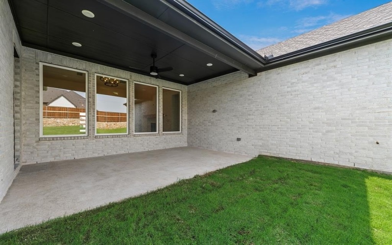 2006 Pegasus Lane, Rockwall, TX 75087, 4 Bedrooms Bedrooms, ,3 BathroomsBathrooms,Residential,For Sale,2006 Pegasus Lane,0,21052387