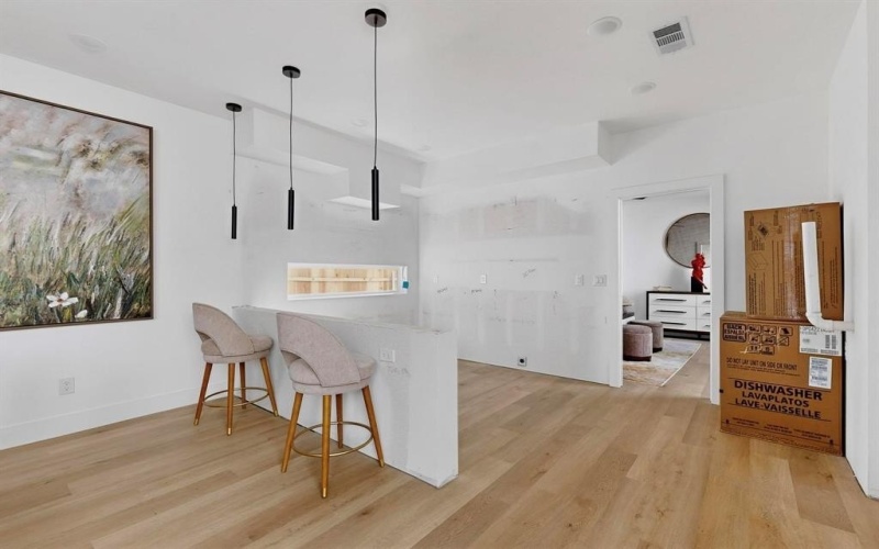 2415 Hooper Street, Dallas, TX 75215, 2 Bedrooms Bedrooms, ,2 BathroomsBathrooms,Residential,For Sale,2415 Hooper Street,0,21052681