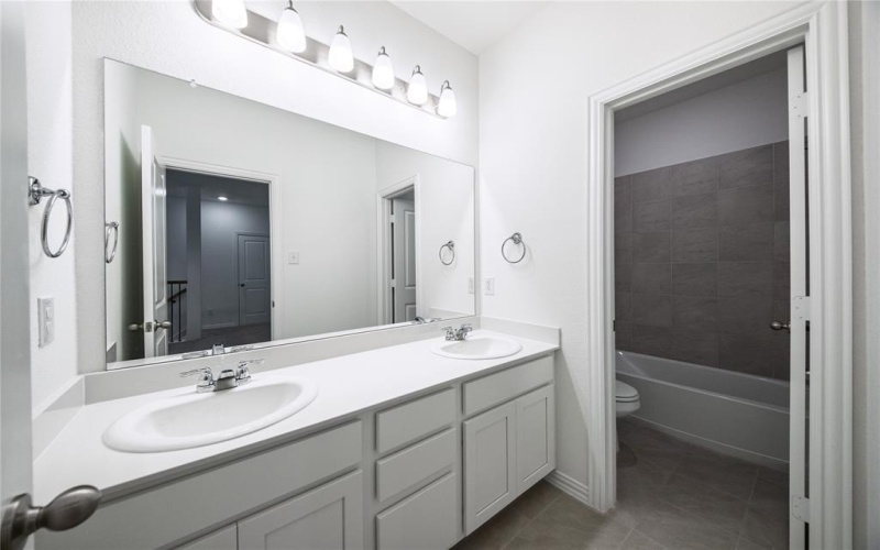 1609 Etosha Drive, Royse City, TX 75189, 4 Bedrooms Bedrooms, ,2 BathroomsBathrooms,Residential,For Sale,1609 Etosha Drive,0,21052311
