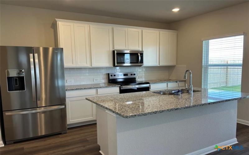 169 Honey Bee Road, Jarrell, TX 76537, 3 Habitaciones Habitaciones , ,2 BañosBaños,Residential,En Venta,169 Honey Bee Road,0,591790