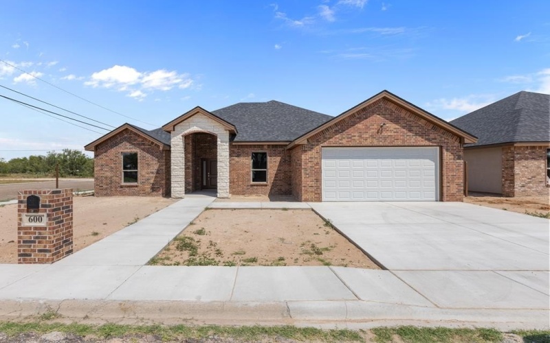 600 S Leon, Monahans, TX 79756, 4 Bedrooms Bedrooms, ,2 BathroomsBathrooms,Residential,For Sale,600 S Leon,0,162848