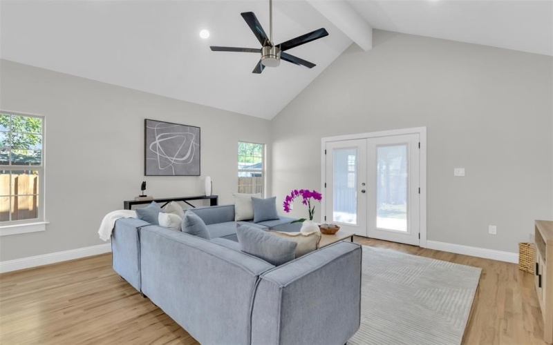 202 S Oak Cliff Boulevard, Dallas, TX 75208, 3 Habitaciones Habitaciones , ,2 BañosBaños,Residential,En Venta,202 S Oak Cliff Boulevard,0,21045201