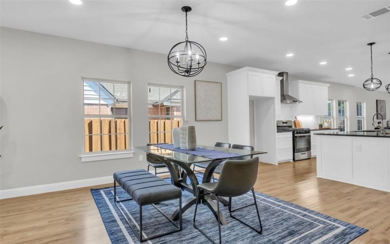 202 S Oak Cliff Boulevard, Dallas, TX 75208, 3 Habitaciones Habitaciones , ,2 BañosBaños,Residential,En Venta,202 S Oak Cliff Boulevard,0,21045201