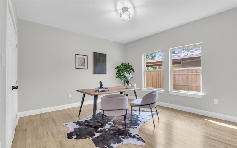 202 S Oak Cliff Boulevard, Dallas, TX 75208, 3 Habitaciones Habitaciones , ,2 BañosBaños,Residential,En Venta,202 S Oak Cliff Boulevard,0,21045201