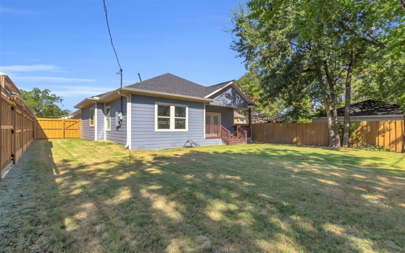 202 S Oak Cliff Boulevard, Dallas, TX 75208, 3 Habitaciones Habitaciones , ,2 BañosBaños,Residential,En Venta,202 S Oak Cliff Boulevard,0,21045201