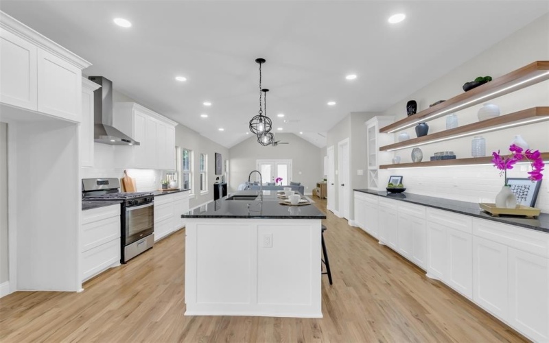 202 S Oak Cliff Boulevard, Dallas, TX 75208, 3 Habitaciones Habitaciones , ,2 BañosBaños,Residential,En Venta,202 S Oak Cliff Boulevard,0,21045201