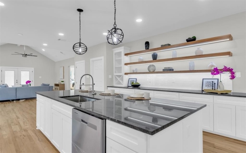 202 S Oak Cliff Boulevard, Dallas, TX 75208, 3 Habitaciones Habitaciones , ,2 BañosBaños,Residential,En Venta,202 S Oak Cliff Boulevard,0,21045201