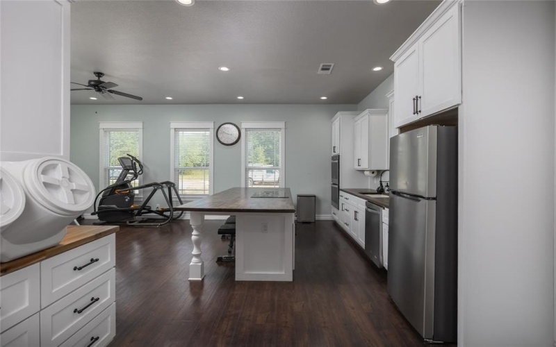 5420 Orchard Road, Bowie, TX 76230, 3 Bedrooms Bedrooms, ,2 BathroomsBathrooms,Residential,For Sale,5420 Orchard Road,0,21050728