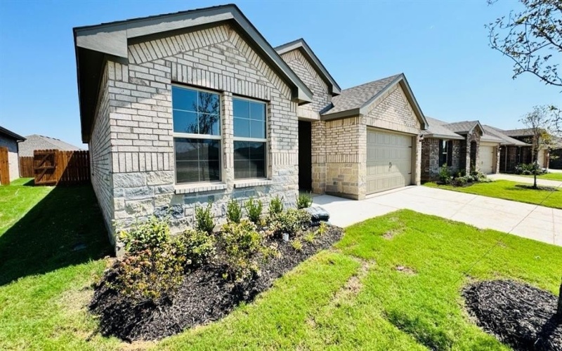560 CRESTRIDGE Drive N, Cleburne, TX 76033, 3 Habitaciones Habitaciones , ,2 BañosBaños,Residential,En Venta,560 CRESTRIDGE Drive N,0,21051975