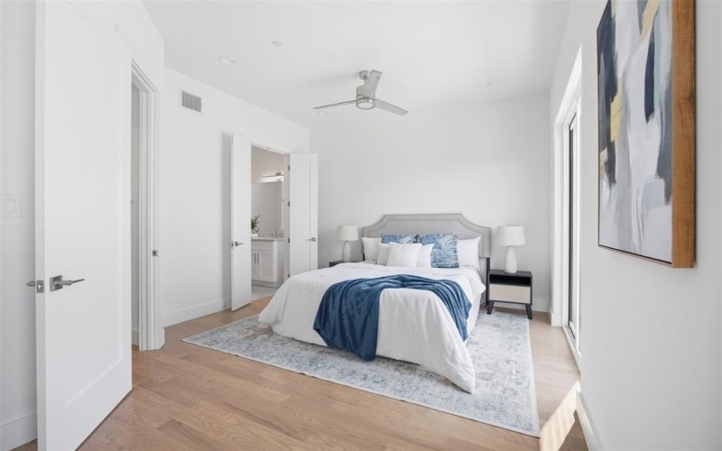 4517 Munger Avenue #105, Dallas, TX 75204, 2 Habitaciones Habitaciones , ,2 BañosBaños,Residential,En Venta,4517 Munger Avenue,0,21052932