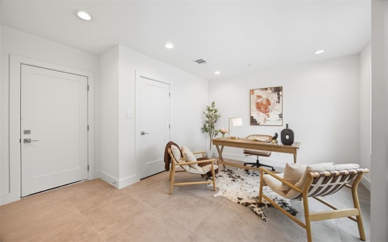 4517 Munger Avenue #105, Dallas, TX 75204, 2 Habitaciones Habitaciones , ,2 BañosBaños,Residential,En Venta,4517 Munger Avenue,0,21052932