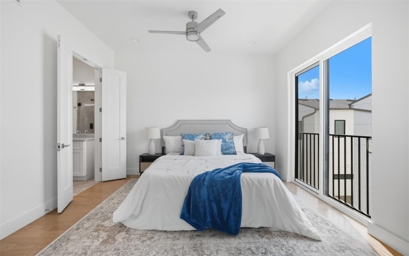 4517 Munger Avenue #101, Dallas, TX 75204, 2 Habitaciones Habitaciones , ,2 BañosBaños,Residential,En Venta,4517 Munger Avenue,0,21052942
