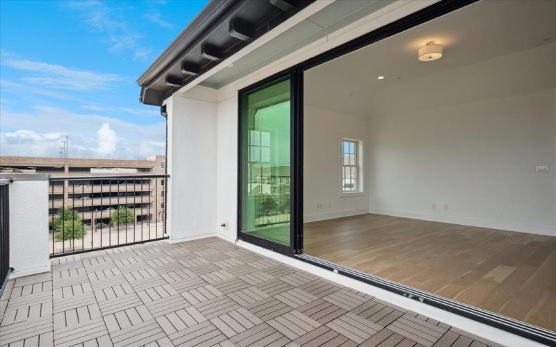 6011 Laurel Lane, Addison, TX 75001, 4 Bedrooms Bedrooms, ,5 BathroomsBathrooms,Residential,For Sale,6011 Laurel Lane,0,21053069