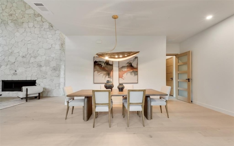 3821 Beechwood Lane, Dallas, TX 75220, 5 Habitaciones Habitaciones , ,6 BañosBaños,Residential,En Venta,3821 Beechwood Lane,0,21053112