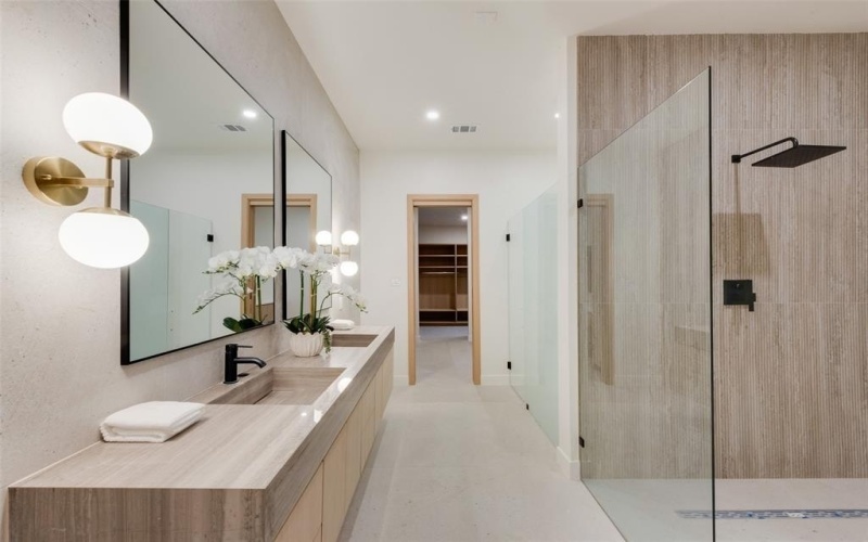 3821 Beechwood Lane, Dallas, TX 75220, 5 Habitaciones Habitaciones , ,6 BañosBaños,Residential,En Venta,3821 Beechwood Lane,0,21053112