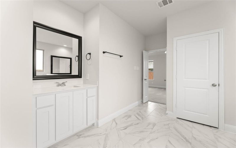 1111 Worthington Drive, Justin, TX 76247, 4 Bedrooms Bedrooms, ,3 BathroomsBathrooms,Residential,For Sale,1111 Worthington Drive,0,21053118