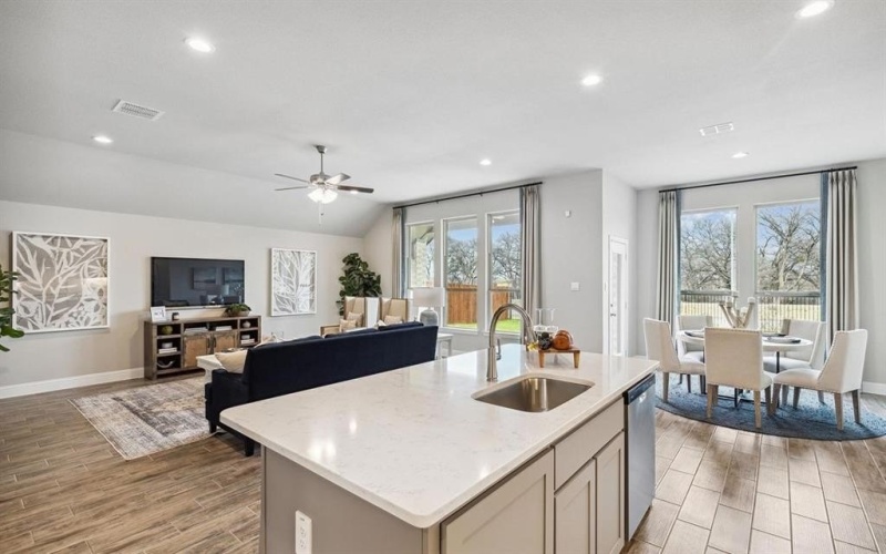 1003 Sedona Trail, Justin, TX 76247, 4 Habitaciones Habitaciones , ,3 BañosBaños,Residential,En Venta,1003 Sedona Trail,0,21053120