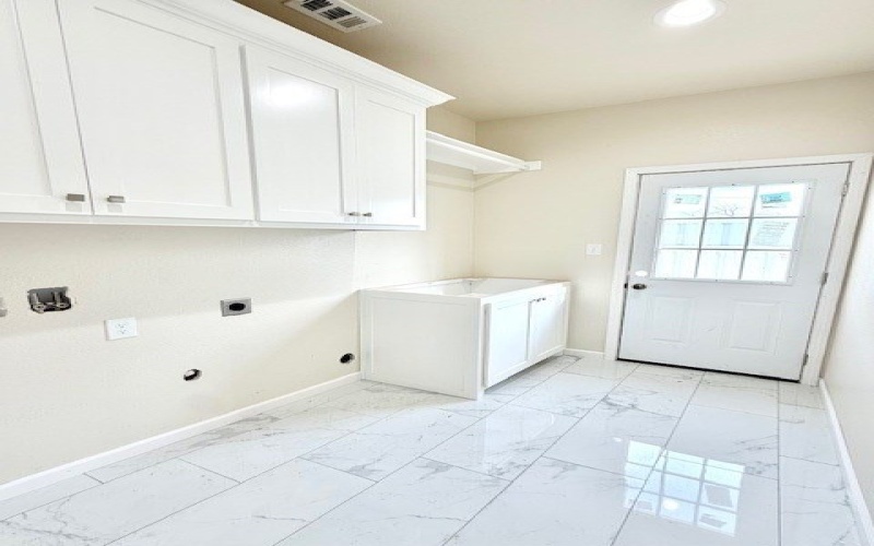 1502 S Betty, Monahans, TX 79756, 3 Habitaciones Habitaciones , ,2 BañosBaños,Residential,En Venta,1502 S Betty,0,162853