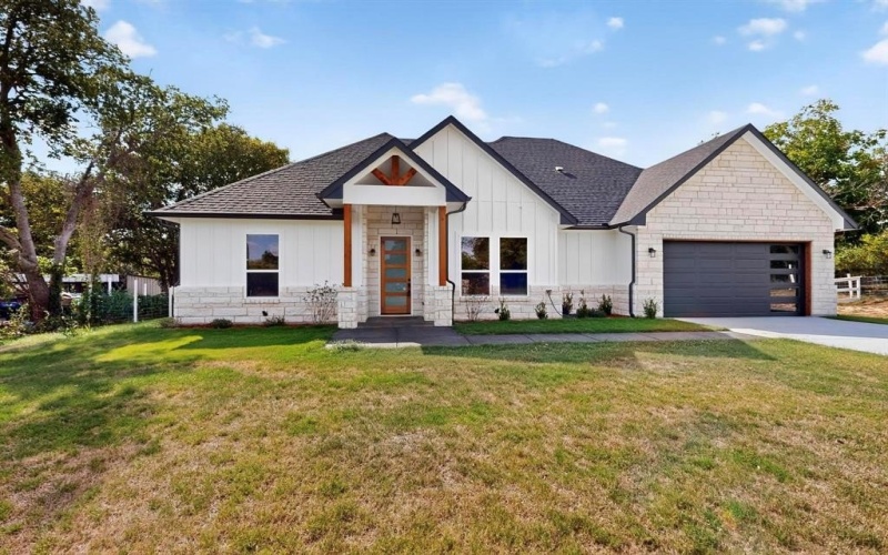 224 Ash Creek Dr W, Azle, TX 76020, 4 Habitaciones Habitaciones , ,2 BañosBaños,Residential,En Venta,224 Ash Creek Dr W,0,21051914