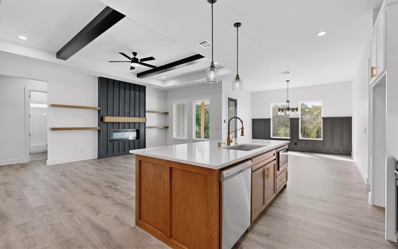224 Ash Creek Dr W, Azle, TX 76020, 4 Habitaciones Habitaciones , ,2 BañosBaños,Residential,En Venta,224 Ash Creek Dr W,0,21051914