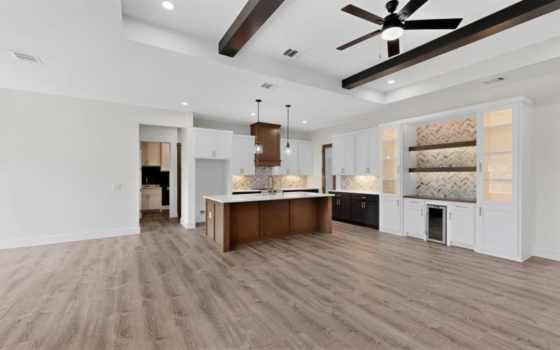 224 Ash Creek Dr W, Azle, TX 76020, 4 Habitaciones Habitaciones , ,2 BañosBaños,Residential,En Venta,224 Ash Creek Dr W,0,21051914