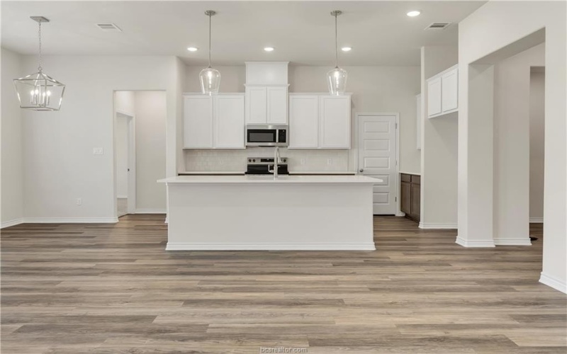 1931 Pinemont View Drive, Bryan, TX 77807, 3 Bedrooms Bedrooms, ,2 BathroomsBathrooms,Residential,For Sale,1931 Pinemont View Drive,0,25009001