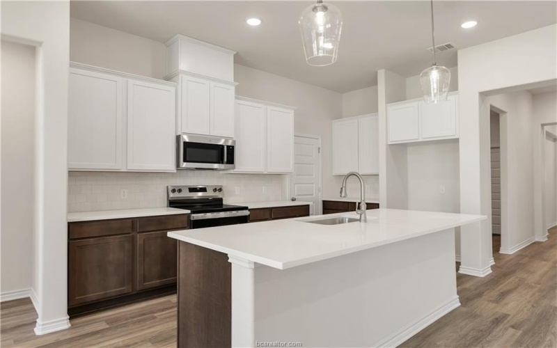 1931 Pinemont View Drive, Bryan, TX 77807, 3 Bedrooms Bedrooms, ,2 BathroomsBathrooms,Residential,For Sale,1931 Pinemont View Drive,0,25009001