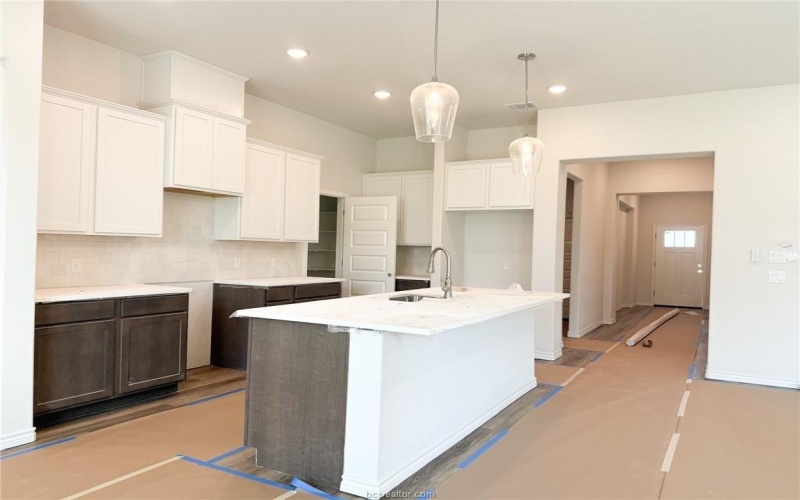 1931 Pinemont View Drive, Bryan, TX 77807, 3 Habitaciones Habitaciones , ,2 BañosBaños,Residential,En Venta,1931 Pinemont View Drive,0,25009001