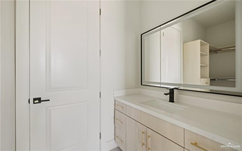 2309 Trinity Avenue, McAllen, TX 78504, 3 Habitaciones Habitaciones , ,2 BañosBaños,Residential,En Venta,2309 Trinity Avenue,0,480316