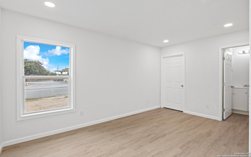 1502 Menchaca, San Antonio, TX 78207, 3 Habitaciones Habitaciones , ,2 BañosBaños,Residential,En Venta,1502 Menchaca,0,1898741