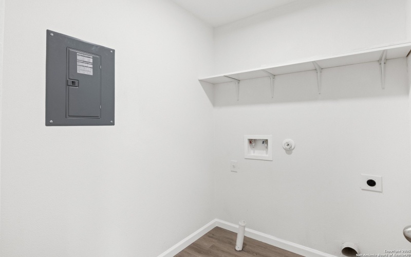 1502 Menchaca, San Antonio, TX 78207, 3 Habitaciones Habitaciones , ,2 BañosBaños,Residential,En Venta,1502 Menchaca,0,1898741