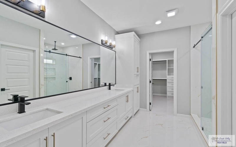 6219 QUEENS WOODS, BROWNSVILLE, TX 78526, 4 Habitaciones Habitaciones , ,3 BañosBaños,Residential,En Venta,6219 QUEENS WOODS,0,29768307