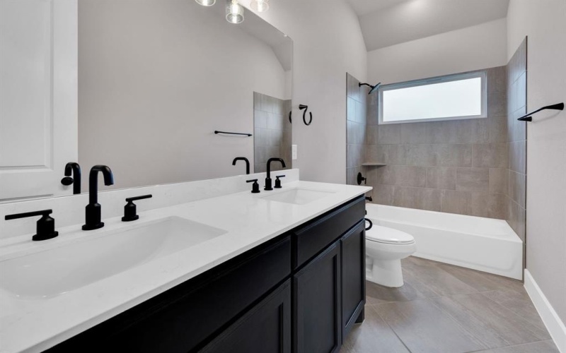 1610 Blackfoot Parkway, Waxahachie, TX 75165, 4 Habitaciones Habitaciones , ,2 BañosBaños,Residential,En Venta,1610 Blackfoot Parkway,0,21051734