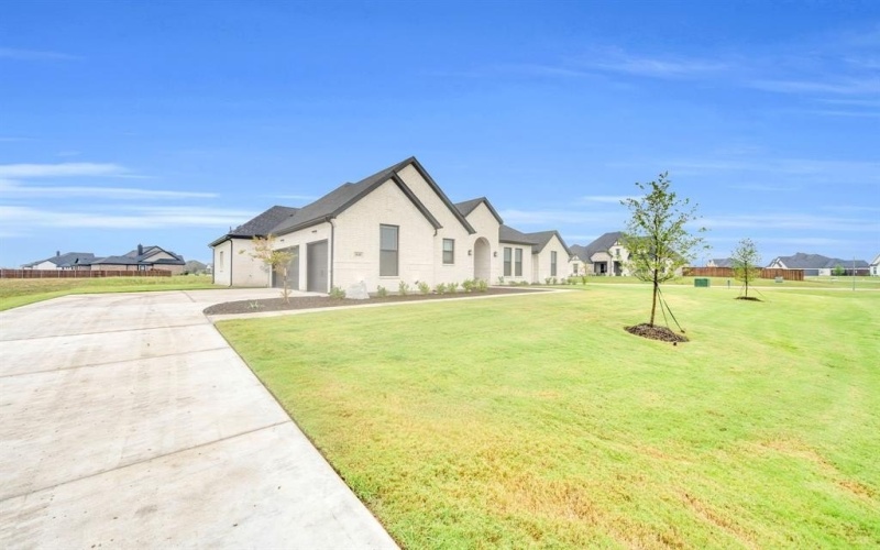 1610 Blackfoot Parkway, Waxahachie, TX 75165, 4 Habitaciones Habitaciones , ,2 BañosBaños,Residential,En Venta,1610 Blackfoot Parkway,0,21051734
