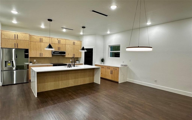 921 Bessie Street, Fort Worth, TX 76104, 4 Bedrooms Bedrooms, ,3 BathroomsBathrooms,Residential,For Sale,921 Bessie Street,0,21053416