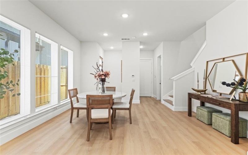 5109 Hohen Avenue, Dallas, TX 75215, 3 Bedrooms Bedrooms, ,3 BathroomsBathrooms,Residential,For Sale,5109 Hohen Avenue,0,21053418